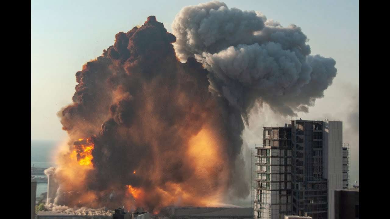 Видео взрыва. Бейрут взрыв в порту гриб.