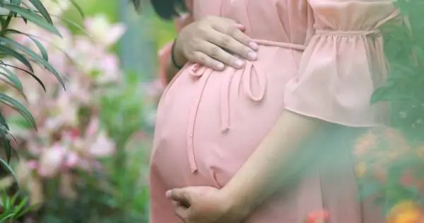 Новини світу: у США дівчина дізналася про свою вагітність під час пологів