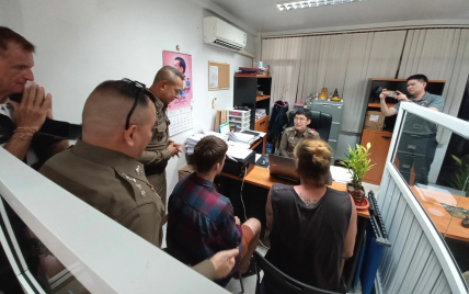 Росіяни відзначились: у Таїланді затримали п’яних молодиків, а з Балі депортували жінку