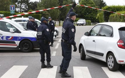 У Франції сталася різанина – постраждали діти – новини 1+1