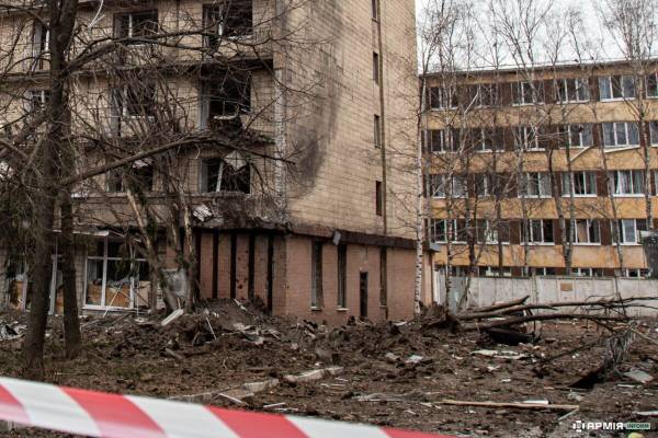 Ворог атакував два райони Харкова: одна людина загинула, ще 10 – поранені, серед них поліцейські