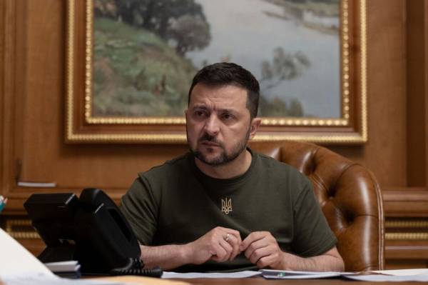 Зеленский отреагировал на решение Сената о выделении Украине помощи