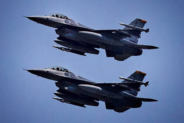 Бельгия передаст Украине 30 самолетов F-16: первые прибудут до конца года