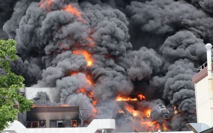 Пожежа на металургійному заводі в Берліні — у будівлі горять отруйні хімікати