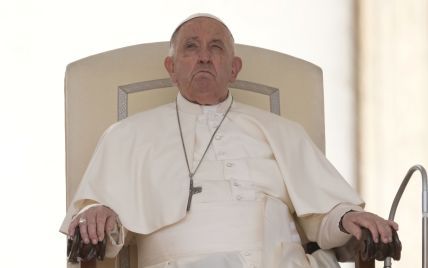 Новий скандал з Папою Римським: понтифіку довелося перепрошувати за гомофобні висловлювання – новини 1+1