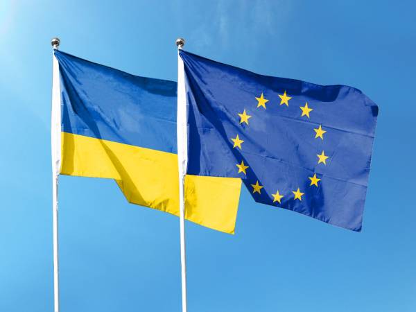 Послы согласовали рамки переговоров о вступлении в ЕС Украины и Молдову