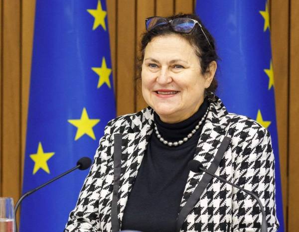Скільки років чекати: посол ЄС назвала реалістичну дату вступу України