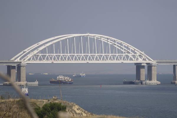 Россияне стягивают в Крым все средства ПВО: реально ли будет сейчас уничтожить Керченский мост