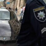 В центре Львова 14-летний подросток катался на BMW: его остановила полиция