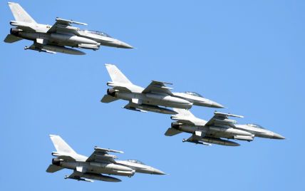 Як українські пілоти навчаються на F-16 у Франції ТСН новини 1+1