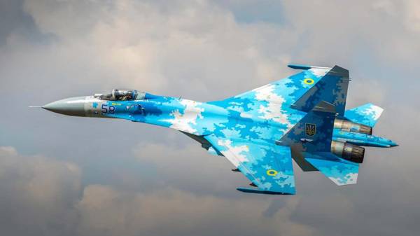 Чому насправді українські Су-27 стоять просто неба, а не в укриттях: у Defense Express пояснили