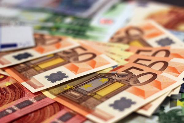 Проверьте свои сбережения: какие евро вышли из обращения