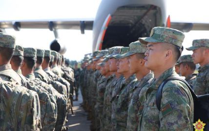 Китайські солдати прибули до Білорусі – військовий експерт назвав справжню мету