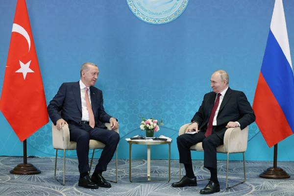 Ердоган зустрівся з “другом” Путіним: запросив його в Туреччину та згадав про Україну