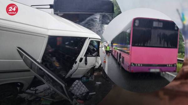 Ужасное ДТП с участием автобусов произошло на Львовщине: в сети показали жуткие кадры