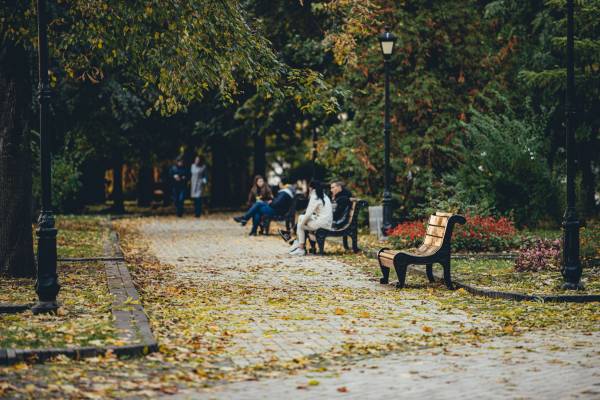 Якою буде погода до кінця вересня: тепло затримається, чи прийде похолодання й затяжні зливи