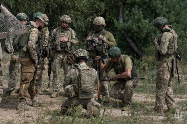 ЗСУ відновили положення біля Новогродівки, ворог атакує дронами: хронологія 963 дня війни