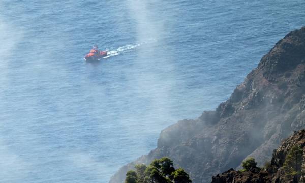 Були 2 дні без води та їжі і перекинули човен: біля Канарських островів – трагедія з мігрантами