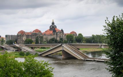 У Німеччині продають уламки обваленого мосту через Ельбу — ТСН, новини 1+1