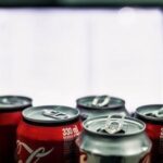 Coca-Cola масово відкликає напої з магазинів: виявили небезпечний рівень хлорату