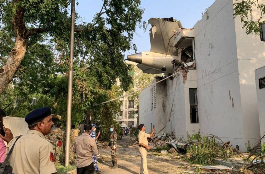 Авіакатастрофа в Індії: у ЗМІ опублікували останні повідомлення від пілота літака