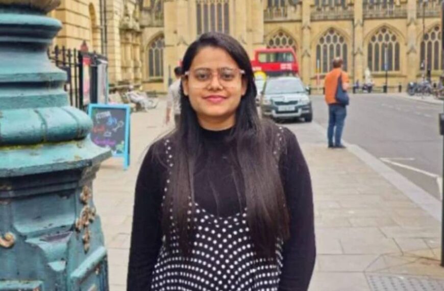 Британська студентка мала стати 243 пасажиркою літака, що розбився в Індії, але спізнилась