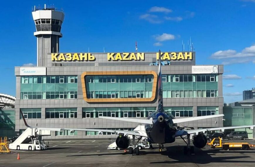 Невідомі дрони знову атакують Росію: у трьох аеропортах ввели обмеження на польоти