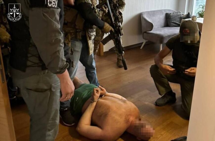 Одного із керівників детективів НАБУ затримали за підозрою у веденні бізнесу в Росії