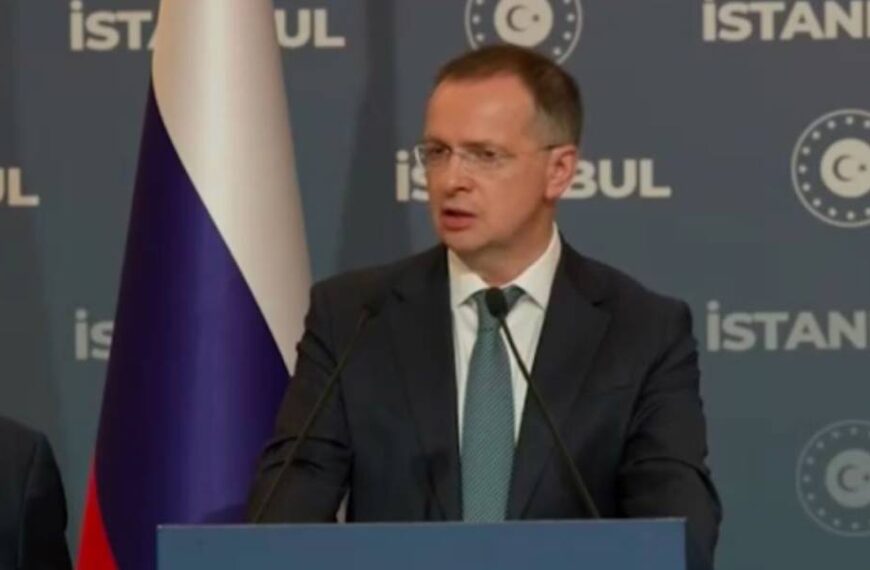 Далекі позиції, робочі групи й короткі перемир’я: у Росії зробили заяви за підсумками перемовин