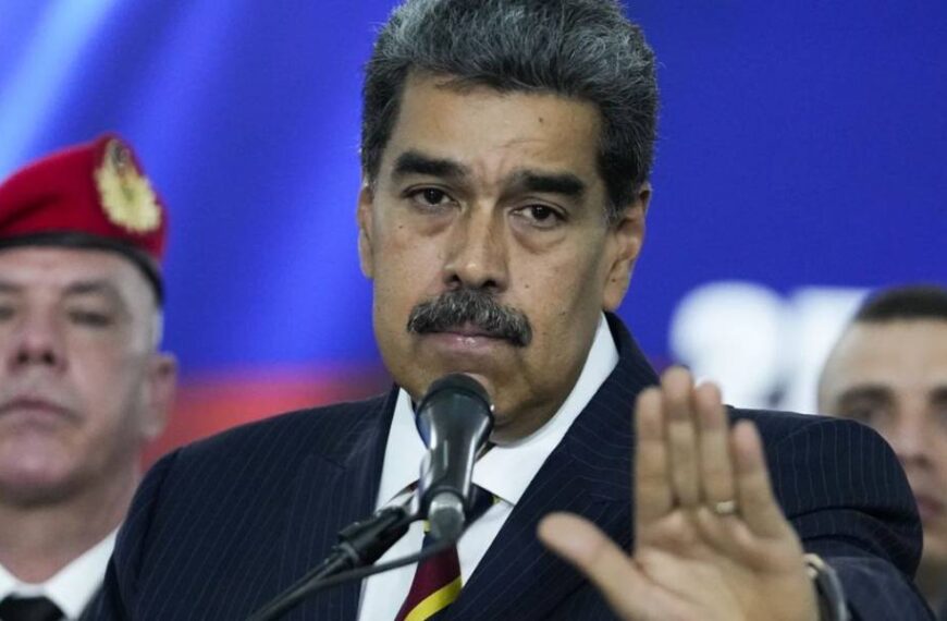 Президент Венесуели вирішив мобілізувати 4,5 мільйона ополченців через погрози США