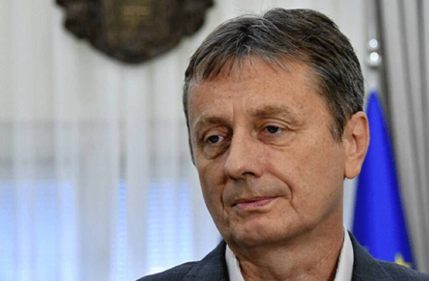 Раптово втратив мову: у міністра Сербії в прямому ефірі стався інсульт