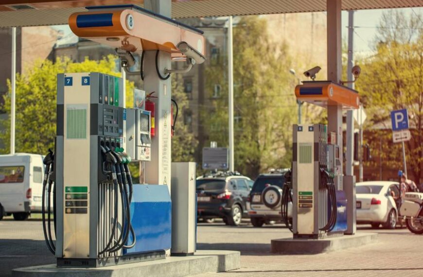 “Далі буде гірше”: чому скоро Росія може залишитися без бензину