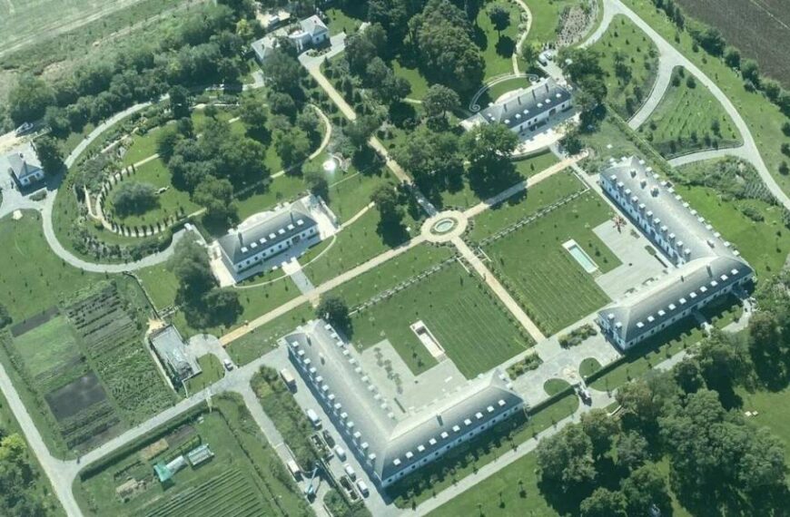 Маєтки як у Януковича: все про скандал з велетенським помістям Орбана, який сколихнув Угорщину