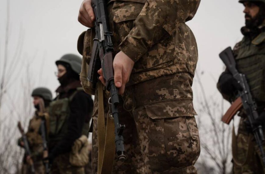 Скільки людей щомісяця мобілізують в Україні: нардеп назвав кількість