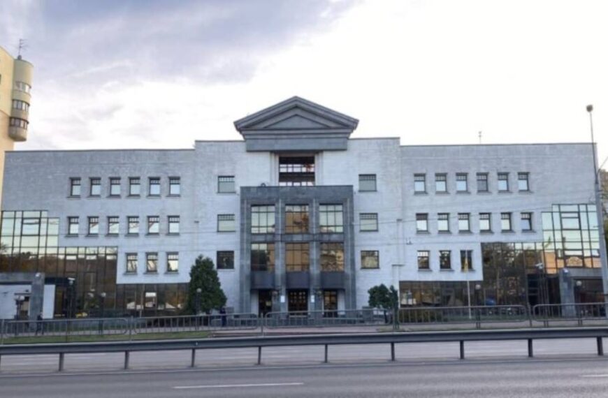 У працівників ВАКС знайшли обладнання для спостереження: що це означає