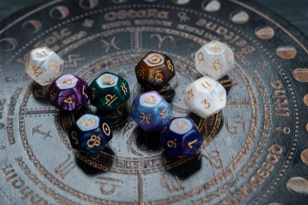 Період потужних емоцій і непередбачуваних змін: гороскоп для всіх знаків Зодіаку на 10 – 16 лютого