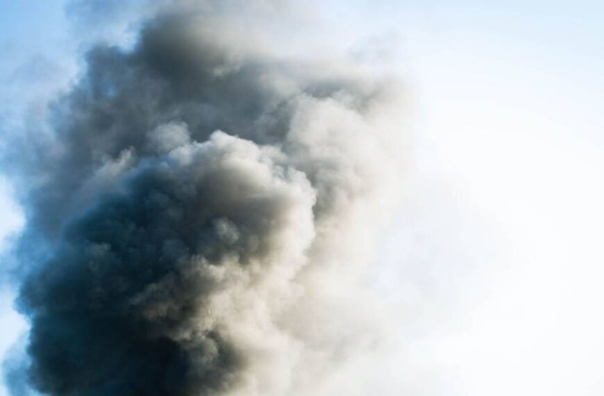 Росіяни атакували Запоріжжя: є пошкодження на об’єктах промислової інфраструктури