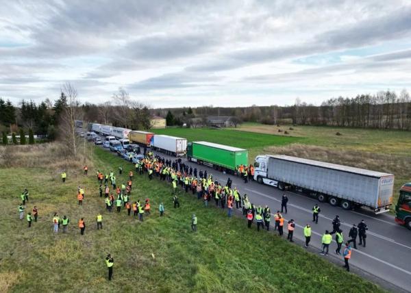 Відсутність міністра агрополітики грає на руку полякам у блокаді кордонів – експерт