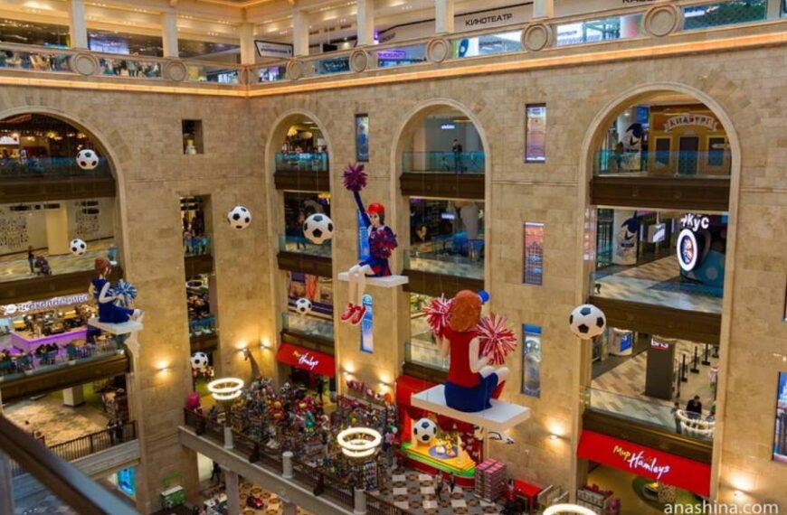 У найвідомішому магазині іграшок Росії стався вибух – він розташований біля будівлі ФСБ