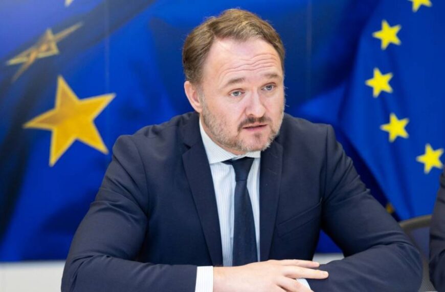 Можно было купить 2,4 тысяч F-35: еврокомиссар назвал, сколько топлива импортировали из России