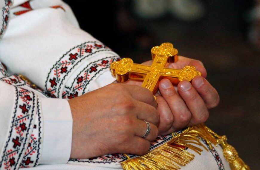 Скільки священників отримали бронювання від мобілізації: у Держетнополітики розповіли