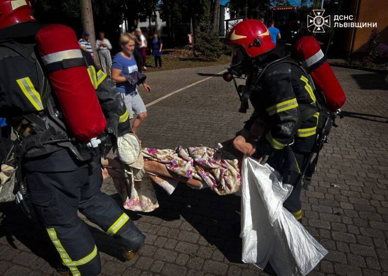 У Брюховичах під Львовом сталося займання в пансіонаті для літніх