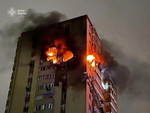 рф атакувала Україну понад 1600 КАБами та дронами за тиждень – Зеленський