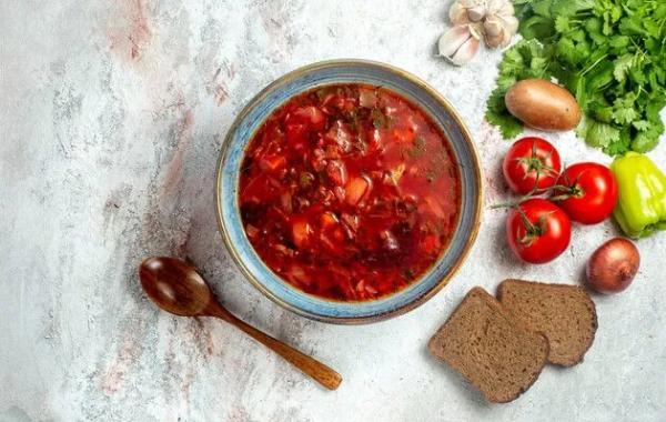 “Індекс Біг Маку” чи “Індекс борщу”? Експерт пояснив, чи відображають “індекси” реальний стан економіки України