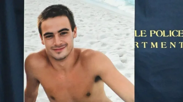 Ідентифіковано скелетні останки, знайдені на пляжі Мірамар - спільна прес-конференція WCSO та NPD Дивитися менше | 27.01.2026 | Прямий ефір у Facebook | Facebook - https://www.facebook.com/watch/live/?ref=watch_permalink&v=2334910250361071