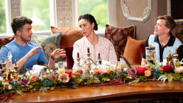 ДАТА НАДСИЛАННЯ: 15-01-2026, ТИЖДЕНЬ НАДСИЛАННЯ: 2, ЗАБОРОНЕНО ДО: 15-01-2026 21:00, УЧАСНИКИ: Метью, Рейчел та Стівен, ОПИС: ++ЛИШЕ ПОШТОВА НАДСИЛКА++, АВТОРСЬКЕ ПРАВО: Studio Lambert, КРЕДИТНА ЛІНІЯ: BBC/Studio Lambert/Euan Cherry