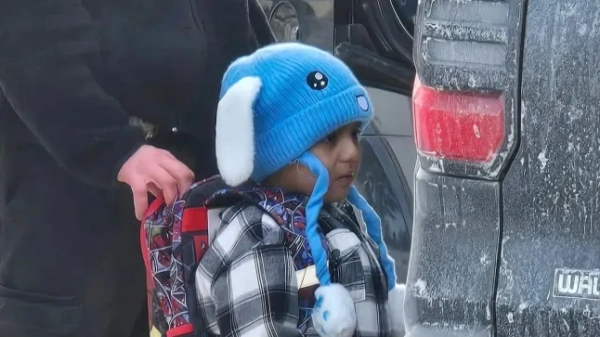 П'ятирічного хлопчика Ліама Конехо Рамоса затримала поліція ІСМ після дошкільного віку.