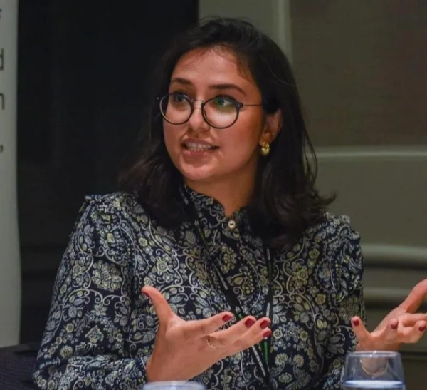 Шабнам Насімі