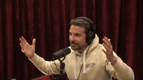 Досвід Джо Рогана №2435 - Бредлі Купер