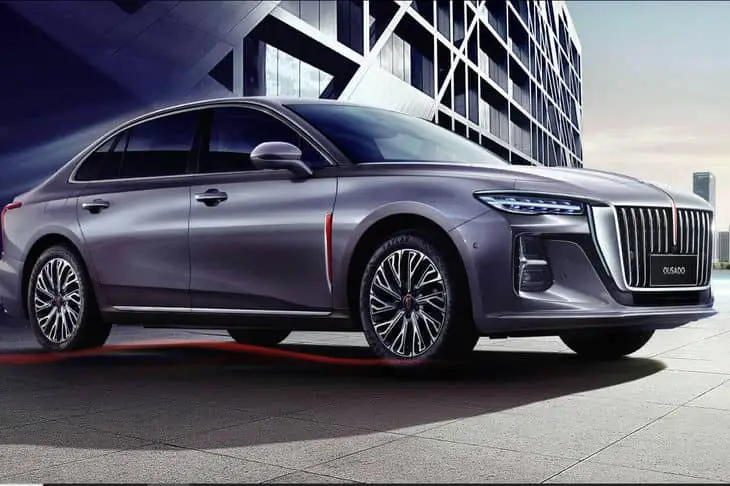 Hongqi Ousado VS Changan Uni K: хто візьме гору в цій битві